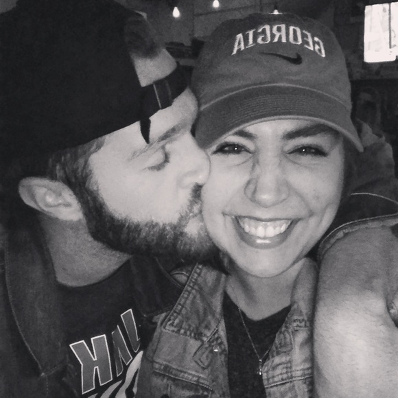 Meet your Posher, Chloe - Picture 2 of 3